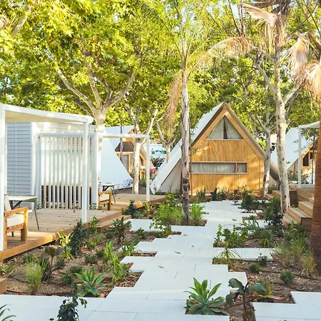 캠프장 Costa Del Sol Glamping Village 푸엔히롤라