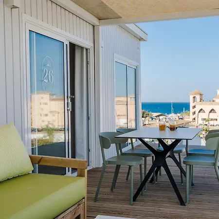 Costa Del Sol Glamping Village 캠프장