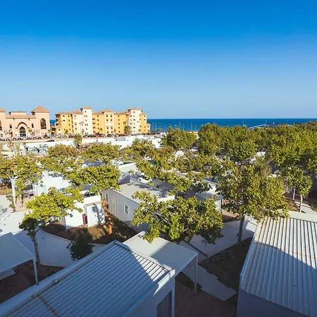 Costa Del Sol Glamping Village 4*