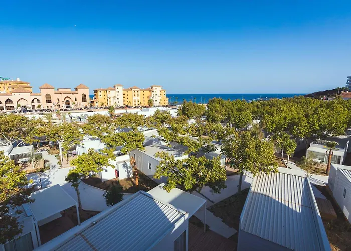 Costa Del Sol Glamping Village 4*