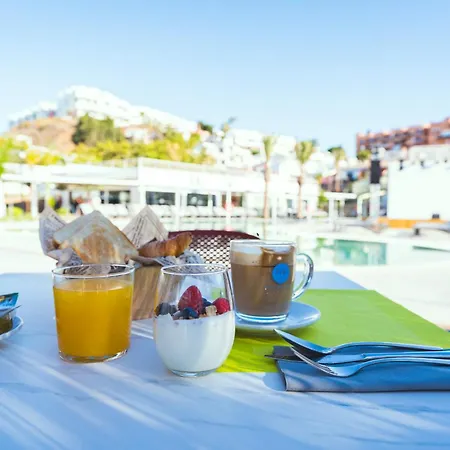 Costa Del Sol Glamping Village 4*