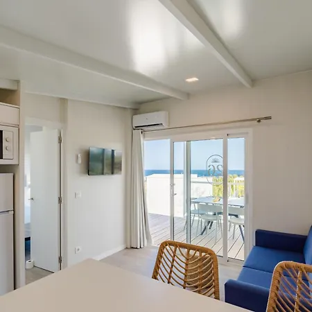 Кемпінг Costa Del Sol Glamping Village 4*