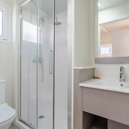 Кемпінг Costa Del Sol Glamping Village 4*