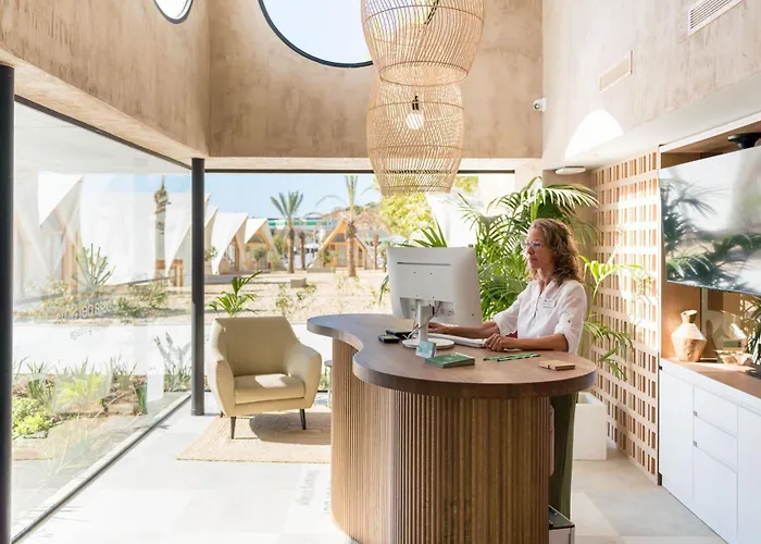 Camping Costa Del Sol Glamping Village 4*