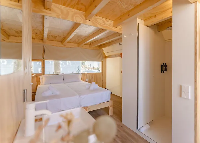 Costa Del Sol Glamping Village 4* Fuengirola