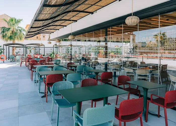 Costa Del Sol Glamping Village 4*