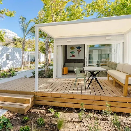 Costa Del Sol Glamping Village 4*